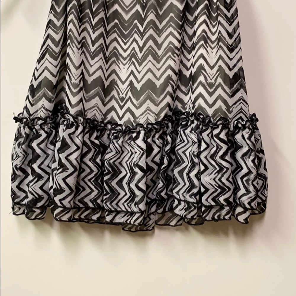 Dress - Picture 4 of 5